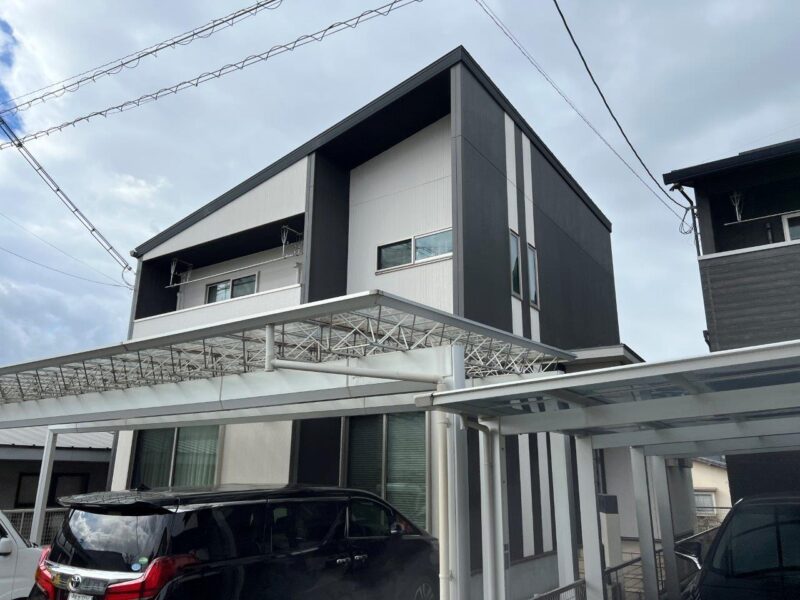 熊本市北区T様邸　外壁屋根塗装　超低汚染性の塗装をし、洗練されたスタイリッシュな外観に